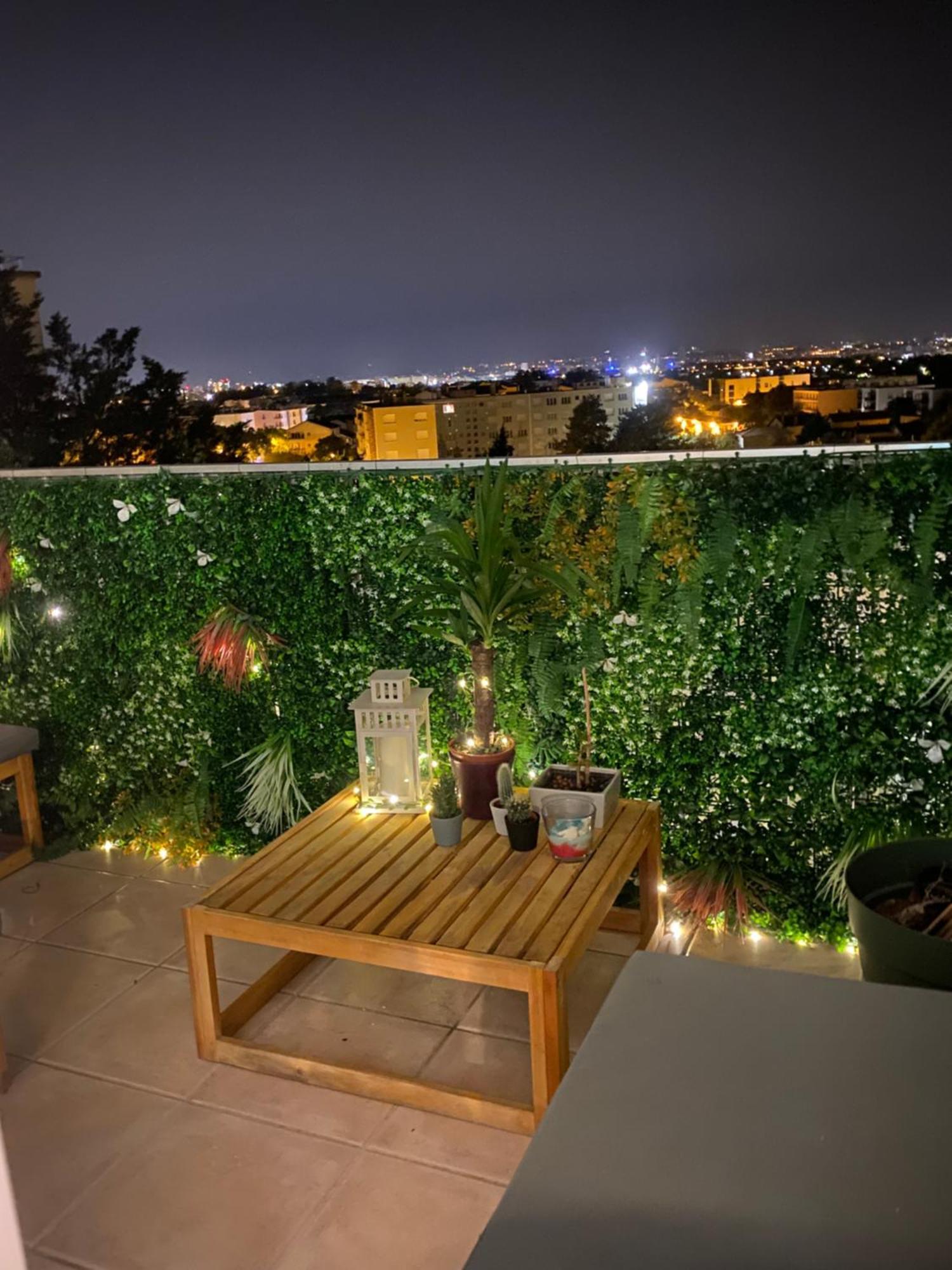 Le Paisible Apartment Decines-Charpieu Exterior photo